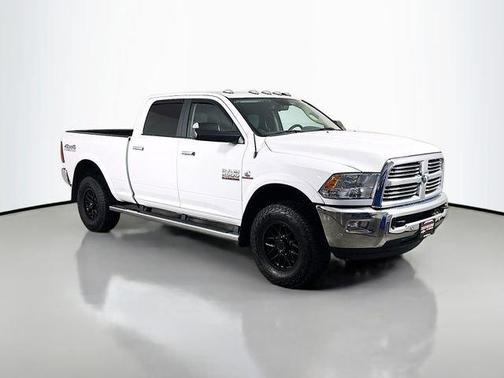 Bright White Clearcoat 2018 RAM 2500 Big Horn