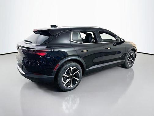 2026 Chevrolet Equinox EV LT 2