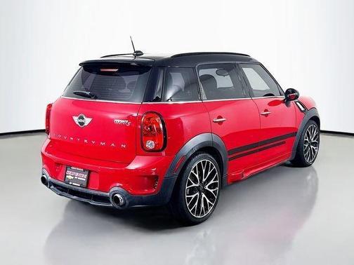 Chili Pepper Red 2016 MINI Countryman Cooper S