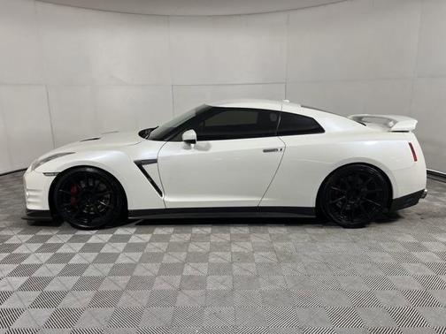 2013 Nissan GT-R Premium
