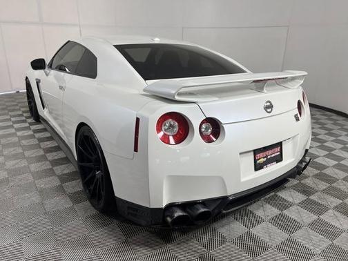 2013 Nissan GT-R Premium