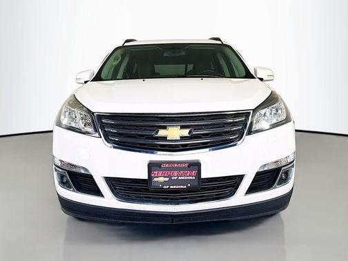 White 2014 Chevrolet Traverse 2LT