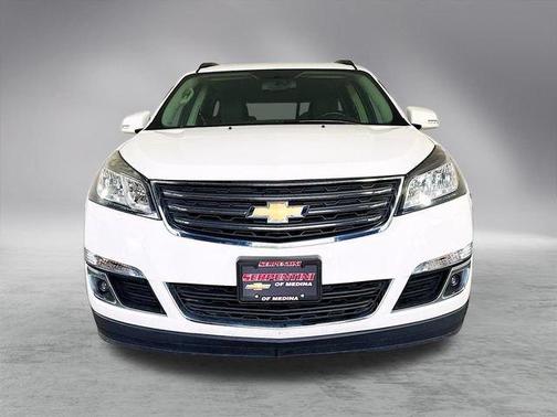 White 2014 Chevrolet Traverse 2LT