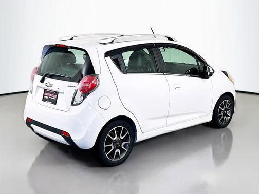 Summit White 2014 Chevrolet Spark 2LT