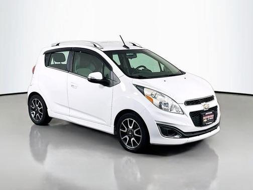 Summit White 2014 Chevrolet Spark 2LT