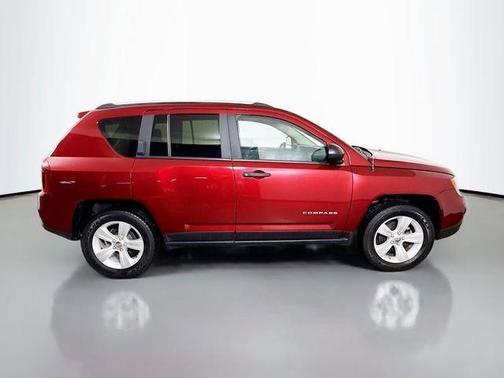 Deep Cherry Red Crystal Pearlcoat 2017 Jeep Compass Sport