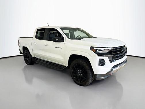 Summit White 2025 Chevrolet Colorado Z71