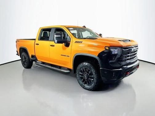 01U 2026 Chevrolet Silverado 2500 LT
