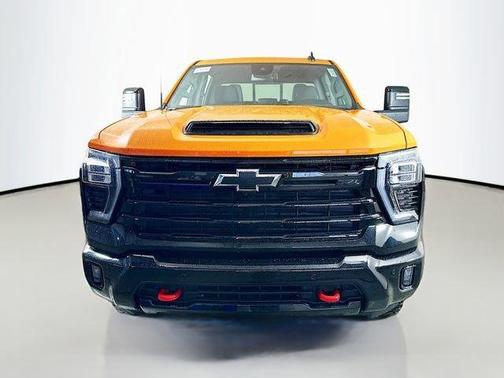 01U 2026 Chevrolet Silverado 2500 LT