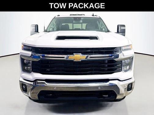 Summit White 2025 Chevrolet Silverado 2500 LT