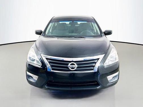 Super Black 2014 Nissan Altima 2.5 SV