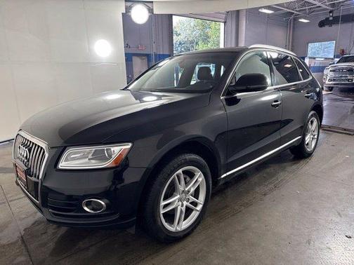 Brilliant Black 2016 Audi Q5 2.0T Premium Plus