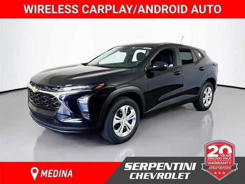 Mosaic Black Metallic 2026 Chevrolet Trax LS