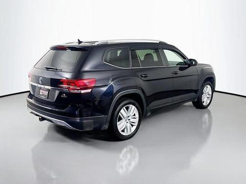 Deep Black Pearl Effect 2019 Volkswagen Atlas 3.6L SE w/Technology
