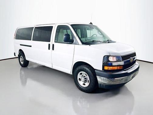 2020 Chevrolet Express 3500 LT
