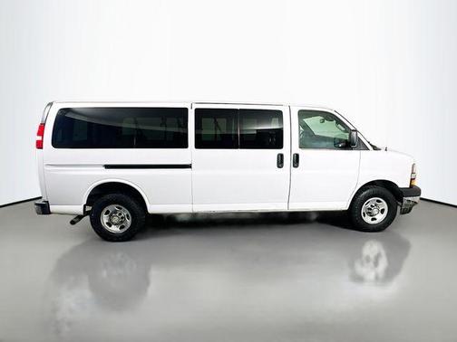 2020 Chevrolet Express 3500 LT