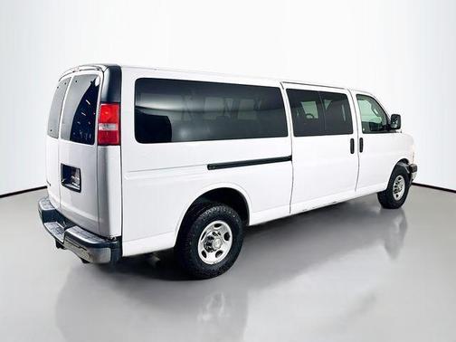 2020 Chevrolet Express 3500 LT