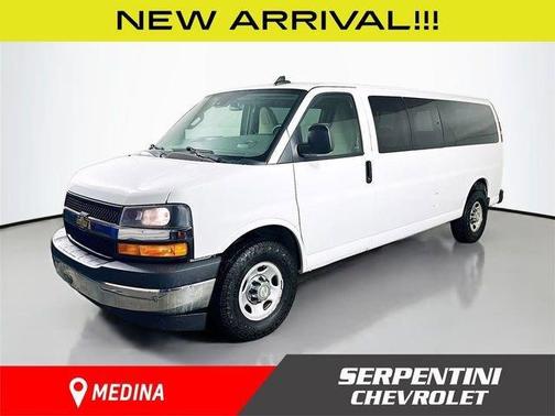 2020 Chevrolet Express 3500 LT