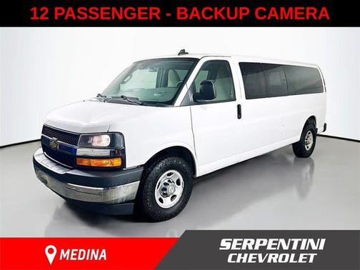 2020 Chevrolet Express 3500 LT