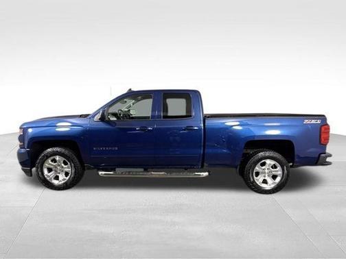Deep Ocean Blue Metallic 2017 Chevrolet Silverado 1500 LT