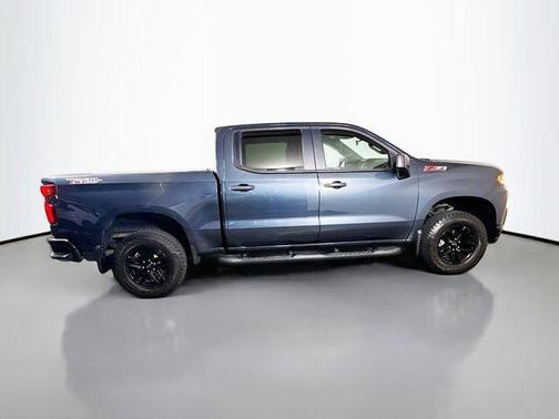 Shadow Gray Metallic 2021 Chevrolet Silverado 1500 Custom Trail Boss