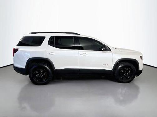 White Frost Tri-Coat 2023 GMC Acadia AT4