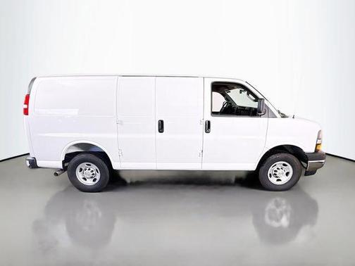 Summit White 2025 Chevrolet Express 2500 Work Van