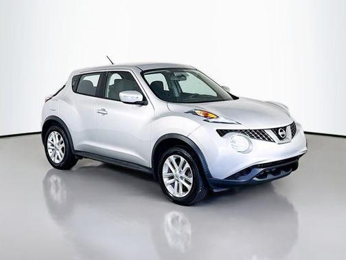 Brilliant Silver 2016 Nissan Juke S
