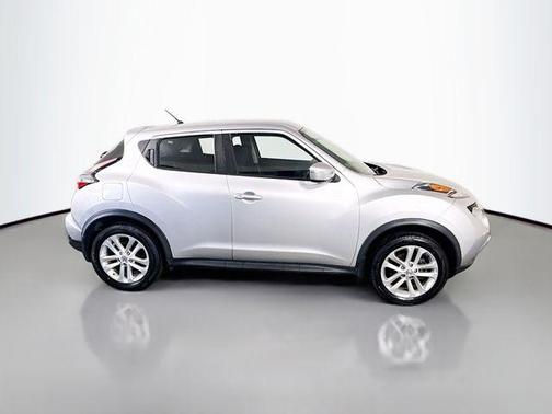 Brilliant Silver 2016 Nissan Juke S