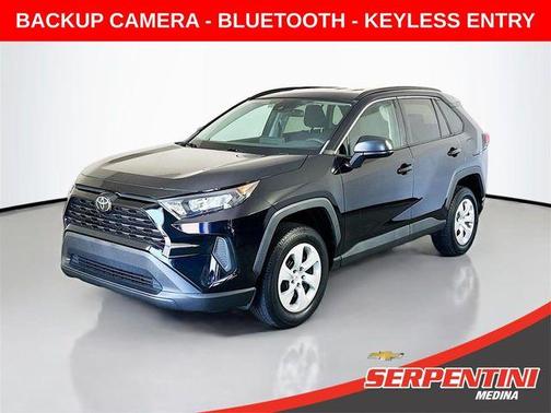 2019 Toyota RAV4 LE