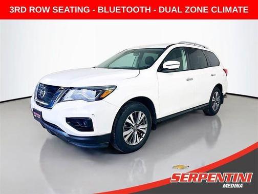 2017 Nissan Pathfinder S