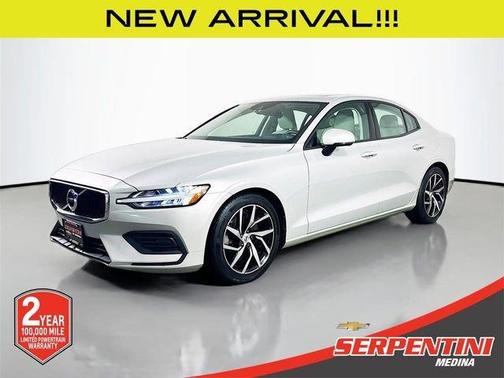 2020 Volvo S60 T6 Momentum