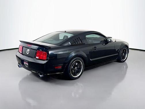 Ebony Clearcoat 2007 Ford Mustang GT Premium