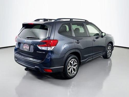 Dark Gray Metallic 2019 Subaru Forester Premium