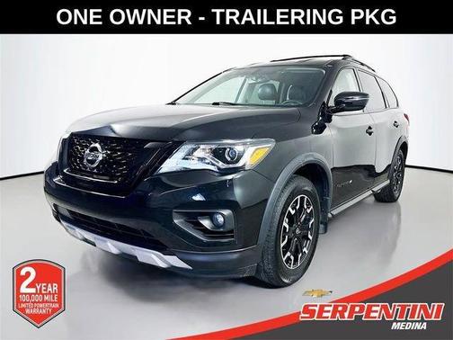 2020 Nissan Pathfinder SV