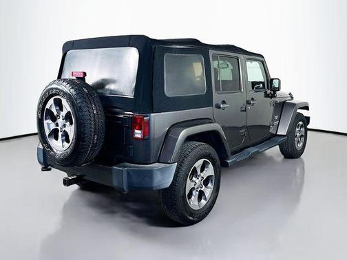 2016 Jeep Wrangler Unlimited Sahara