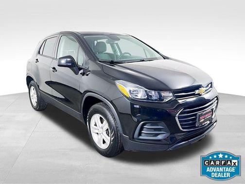 Mosaic Black Metallic 2020 Chevrolet Trax LS