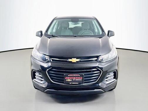 Mosaic Black Metallic 2020 Chevrolet Trax LS