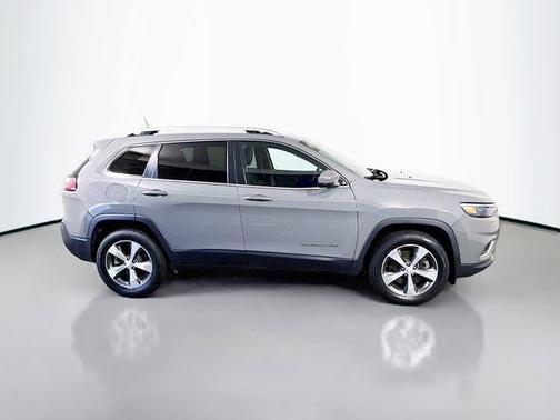 Sting Gray Clearcoat 2020 Jeep Cherokee Limited
