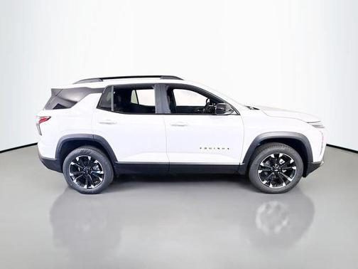 Polar White 2026 Chevrolet Equinox RS