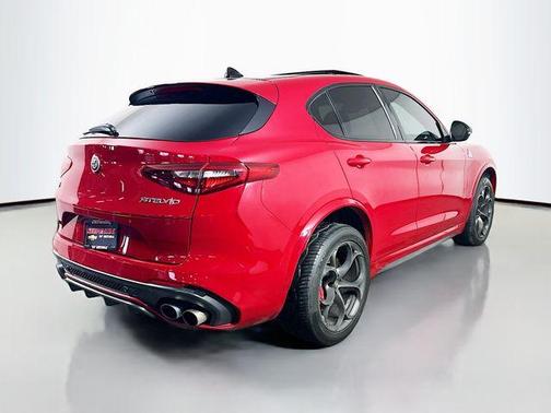 2018 Alfa Romeo Stelvio Quadrifoglio