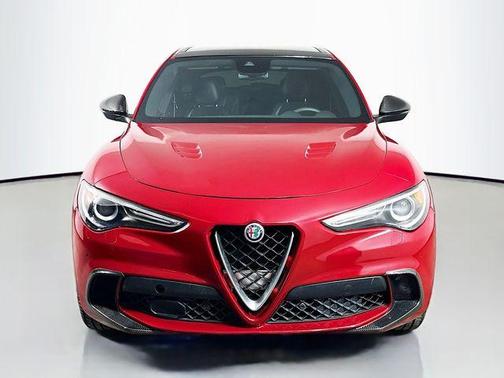 2018 Alfa Romeo Stelvio Quadrifoglio