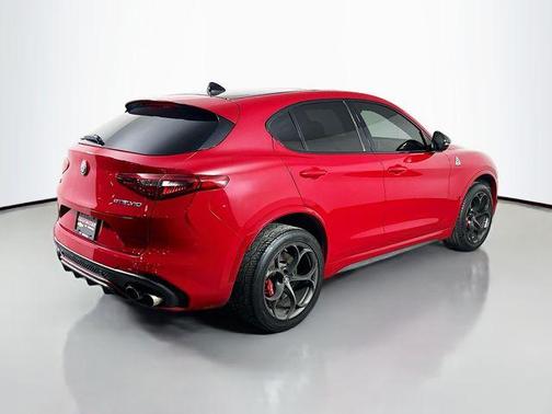 2018 Alfa Romeo Stelvio Quadrifoglio