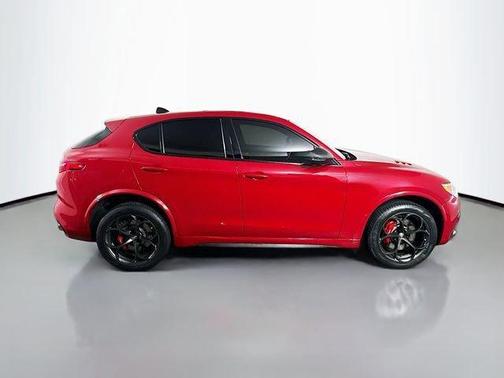 2018 Alfa Romeo Stelvio Quadrifoglio