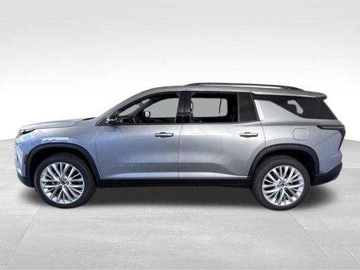 Sterling Gray Metallic 2027 Chevrolet Traverse LT