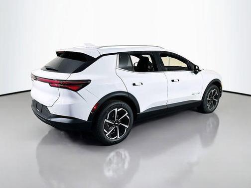 2026 Chevrolet Equinox EV LT 2