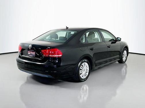 2014 Volkswagen Passat 1.8T S