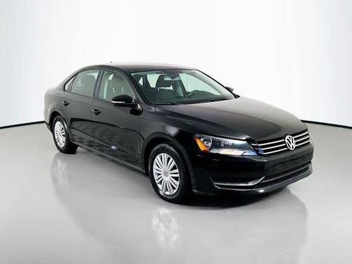 2014 Volkswagen Passat 1.8T S