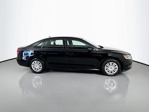 2014 Volkswagen Passat 1.8T S