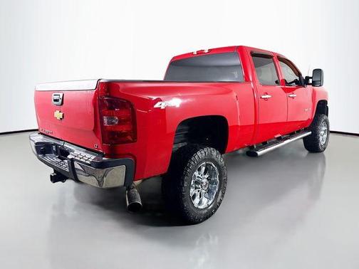 Victory Red 2010 Chevrolet Silverado 2500 LT